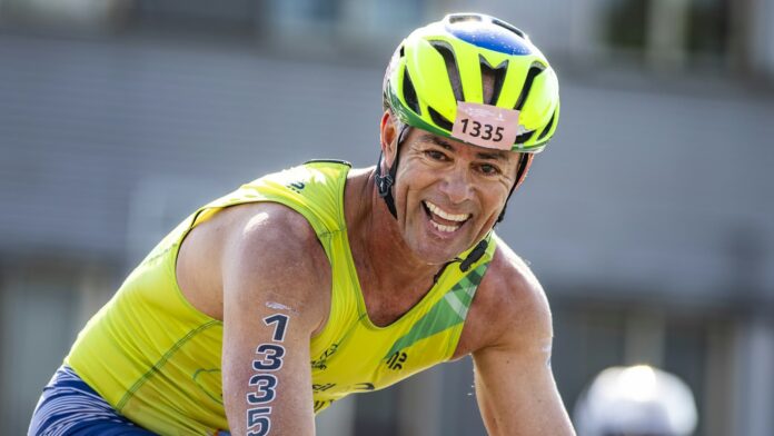 Triatleta Wilson Paulino volta do Mundial na Espanha e se prepara para Abu Dhabi
