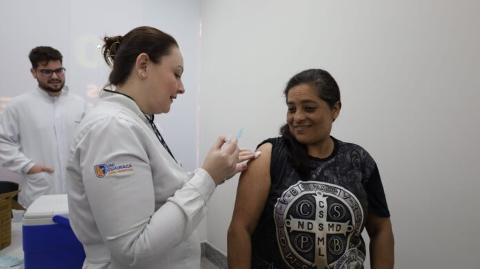 Guarapuava vacina no PoupaTempo com cinco tipos de imunizantes