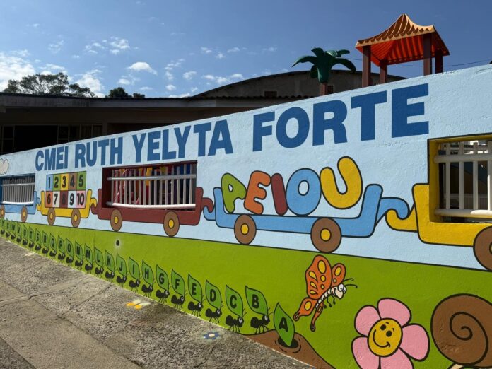 União da Vitória pinta três creches municipais com projeto artístico