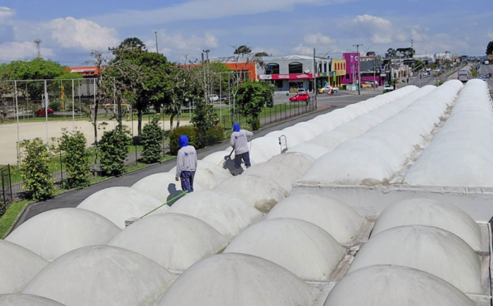 Terminal do Carmo ganha cobertura limpa e reforçada no Boqueirão