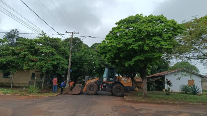 Guaíra conclui recolha de entulhos em quatro bairros