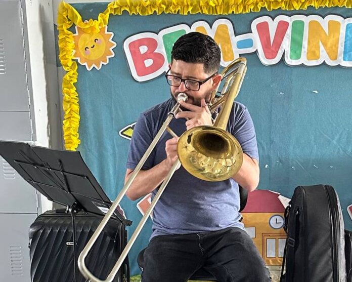 Pontal do Paraná oferece musicalização e flauta doce em creches na Semana das Crianças