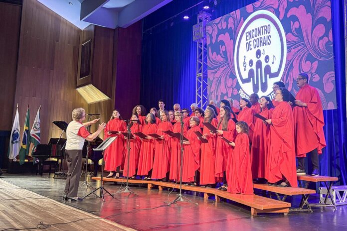 Toledo celebra 21º Encontro Municipal de Corais no Teatro Municipal