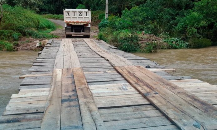 Prudentópolis recupera 7 pontes e estradas rurais após chuvas de até 225 mm