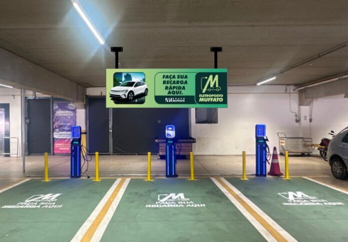 Campo Mourão ganha eletroposto Muffato para carros elétricos