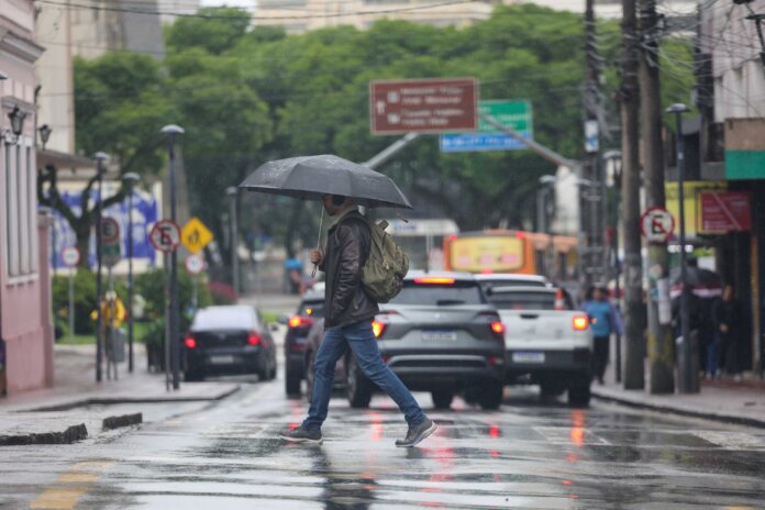 Paraná ganha chuvas volumosas na quarta-feira (21) após recordes de frio