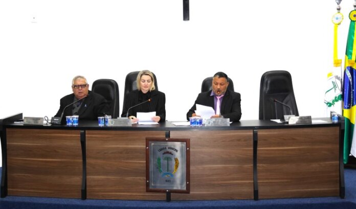 Câmara de Irati aprova leis sobre fibromialgia, internet gratuita e inovação pública