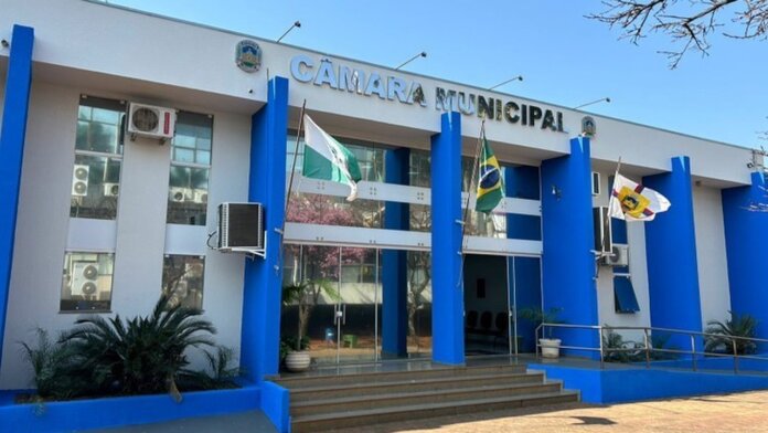 Câmara de Apucarana vota programa para idosos e título de cidadão honorário segunda (19)