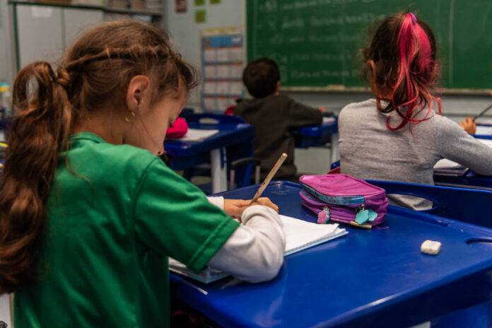 Paranaguá altera calendário escolar em outubro