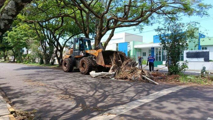 Guaíra recolhe entulhos em quatro regiões, próximas etapas saem em breve