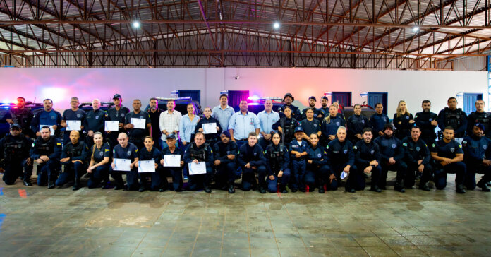 Guaíra homenageia Guarda Municipal no dia do profissional