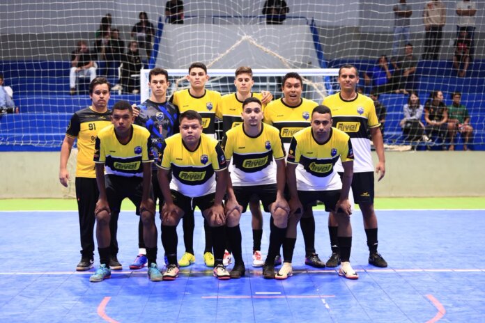 Futsal em Guaíra: 18 gols na 15ª rodada com goleadas e confronto equilibrado