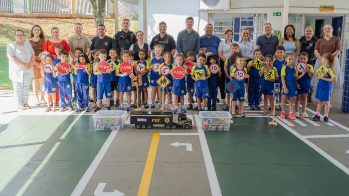 Guaíra lança pistas educativas de trânsito em duas escolas municipais