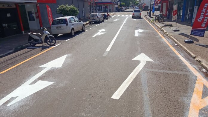 Cruzamento da Rua Guiapó com Avenida Londrina ganha sinalização reforçada em Sarandi