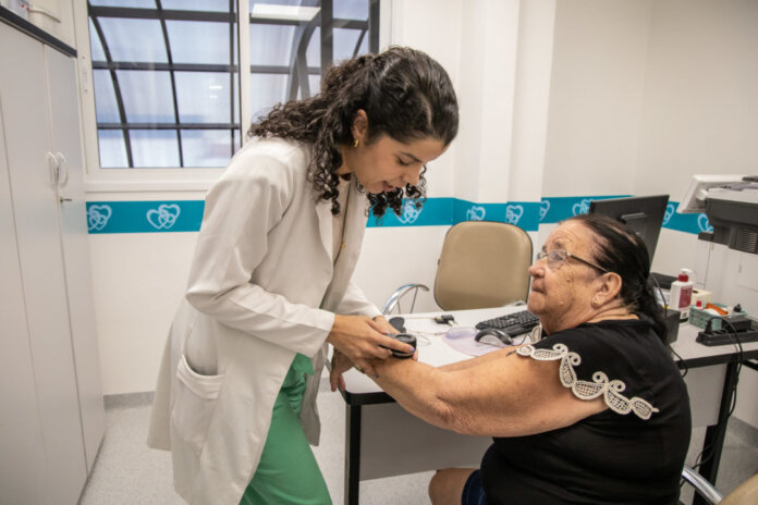 Dermatologia de Apucarana ultrapassa 15 mil atendimentos em um ano com nova estrutura