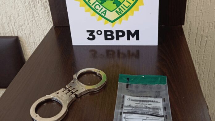 PM prende suspeito de roubo a farmácia no Centro de Pato Branco