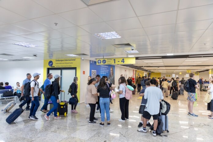 Aeroporto de Foz prevê 33 mil passageiros no feriado