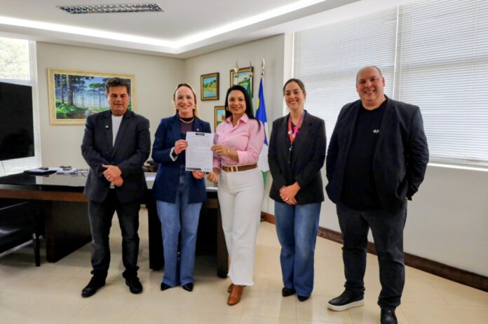 Guarapuava recebe sistema para acompanhar atendimento de mulheres em situação de violência