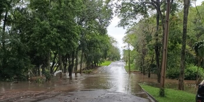Foz do Iguaçu: saúde alerta sobre doenças após chuvas e alagamentos