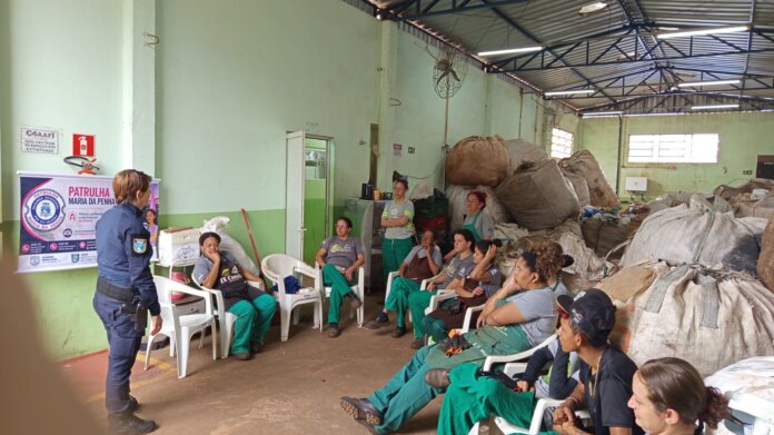 Guarda Municipal leva palestra sobre violência doméstica para UVRs de Foz do Iguaçu