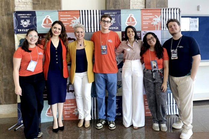26 empresas juniores da UEM abrem prática para alunos em Maringá