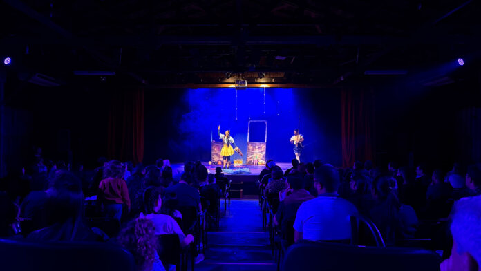 Maringá tem teatro, capoeira e exposições na agenda cultural desta semana