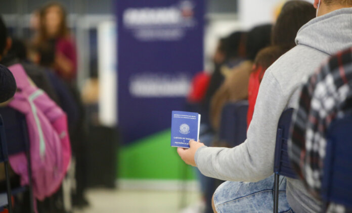 653 vagas de emprego: Agência do Trabalhador reabre em Maringá nesta quarta (14)