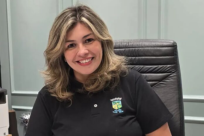 Ana Paula Cordeiro Mendes, secretária de Governo e Administração de Pinhais