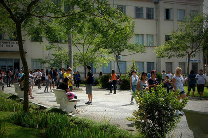 Unicentro realiza vestibular com 6,8 mil candidatos neste domingo em oito cidades