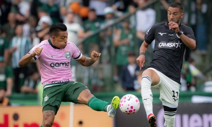 Coritiba empata com Botafogo e segue sem vencer no Brasileirão