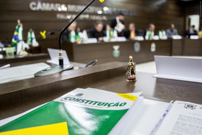 Câmara de Cascavel vota programa de desenvolvimento juvenil e eventos no calendário