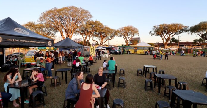 Londrina abre inscrições para praça de alimentação do Carnaval 2026