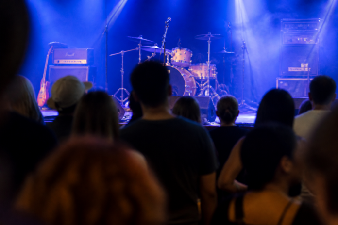 Claudette King, filha de B.B. King, toca blues em Maringá no dia 15 de outubro