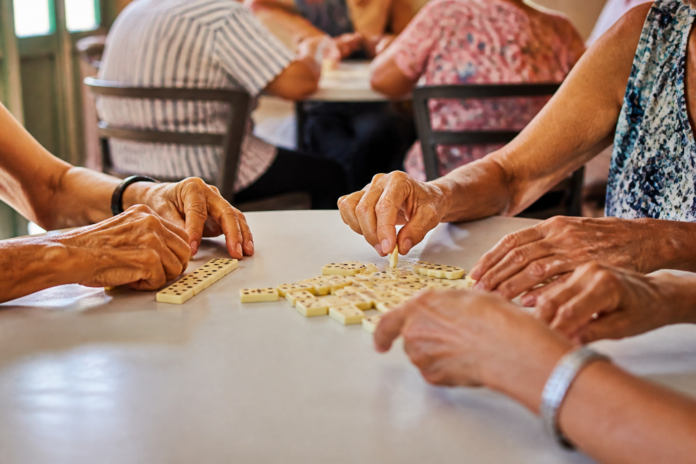 Sesc Paraná oferece programação para idosos em 35 unidades pelo estado