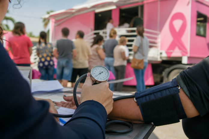 Outubro Rosa: Guarapuava reúne saúde, beleza e lazer gratuitos em um dia