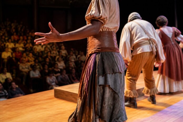III Mostra NamosKÀ leva teatro, dança e oficinas ao Miniauditório Guaíra de 4 a 8 de novembro