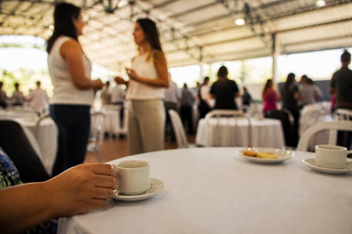 Apucarana realiza 1º Café Rosa para reforçar prevenção do câncer de mama