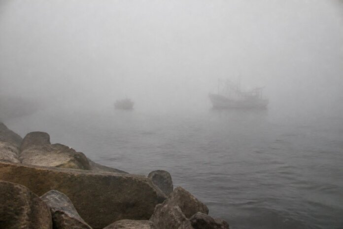Litoral do Paraná tem baixa visibilidade até domingo, Marinha alerta navegantes