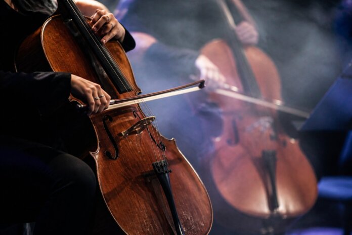 Apocalyptica volta a Curitiba em show com clássicos do Metallica