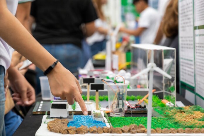 Novo Hamburgo fica em 2º lugar em feira científica do Paraná e avança para Santa Catarina
