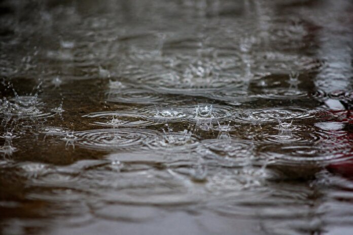 Maringá tem chuva intensa nesta terça-feira (13), acumulo chega a 34 mm