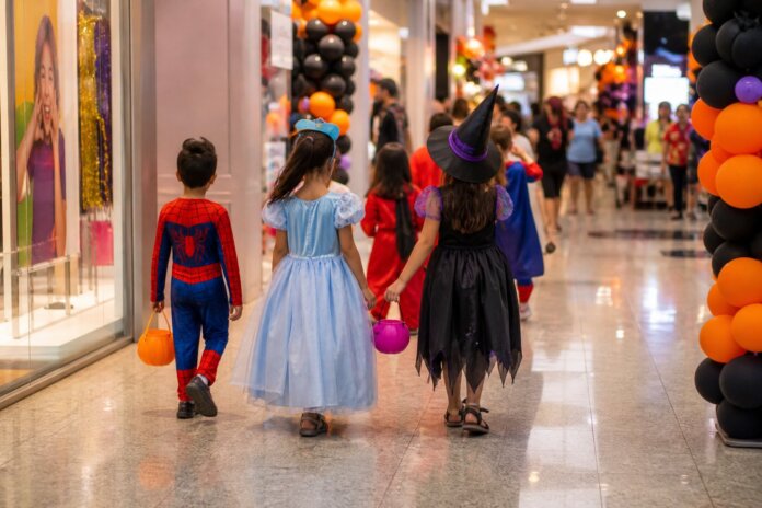 Shopping Estação faz Halloween com caça aos doces, show e desfile de fantasias no dia 31