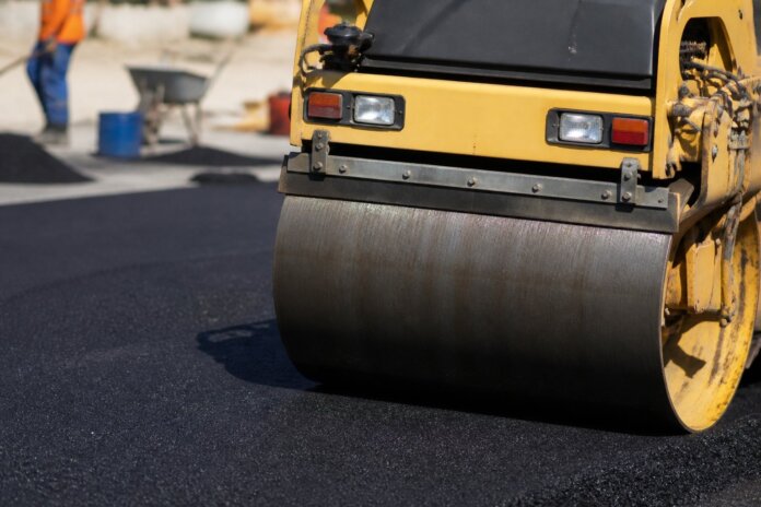 Rua Santa Felicidade ganha prazo de três meses para avançar, obra tem apenas 15% concluída