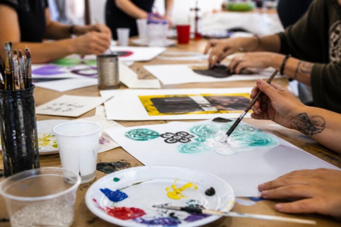 Foz do Iguaçu abre 51 novas vagas para arte-educadores; total chega a 154