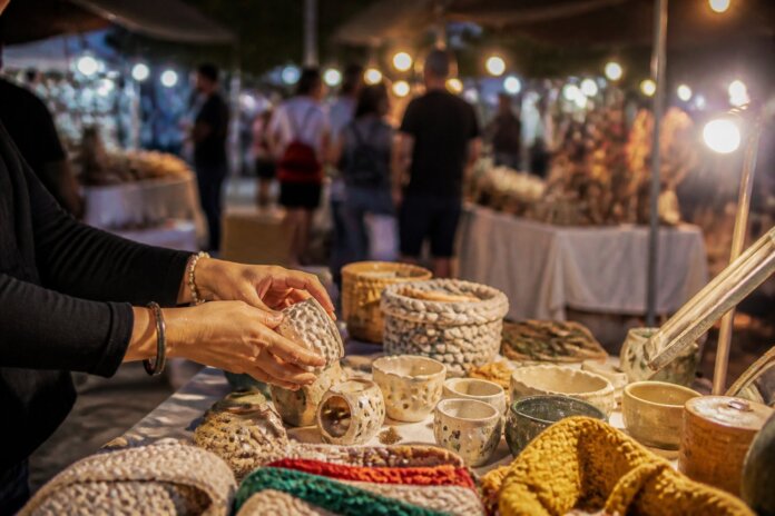 Feira dos Artesãos de Paranavaí tem artesanato, gastronomia e show no dia 13 de novembro