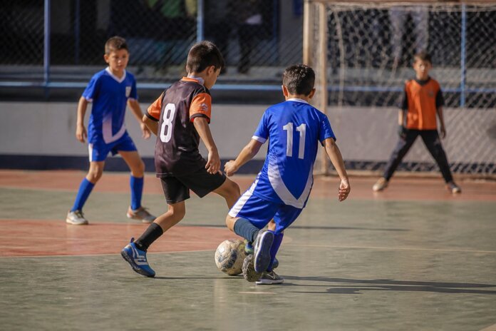Copa de Futsal Juniores reúne 11 partidas em Guaíra neste domingo (18)
