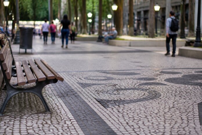 Curitiba requalifica Centro com segurança, limpeza e lazer, população aprova