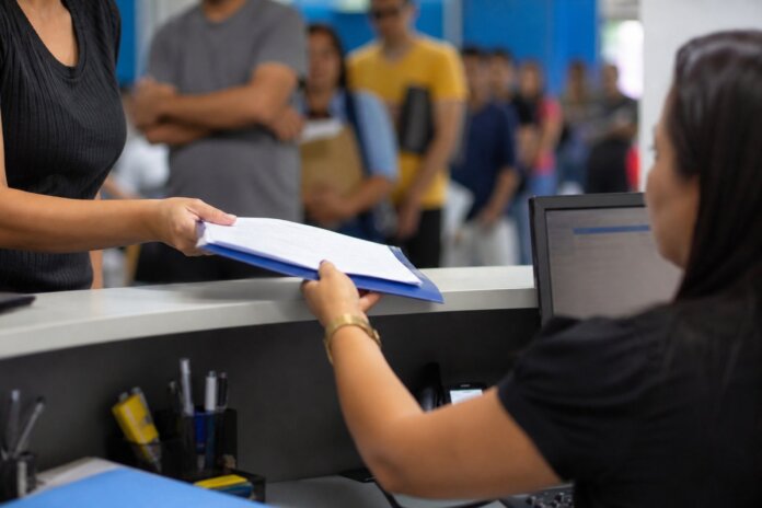 Vagas em Campo Mourão nesta semana