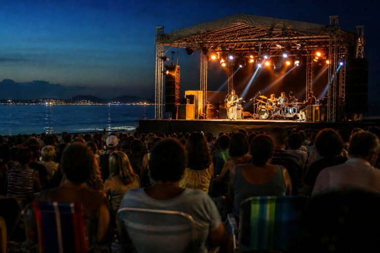Verão Maior Paraná 2026/2027 traz 30 shows nacionais grátis em janeiro no Litoral