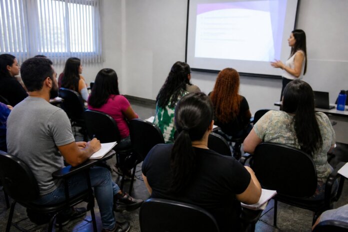 Agentes de Arapongas se capacitam em workshop sobre vigilância de mosquitos transmissores